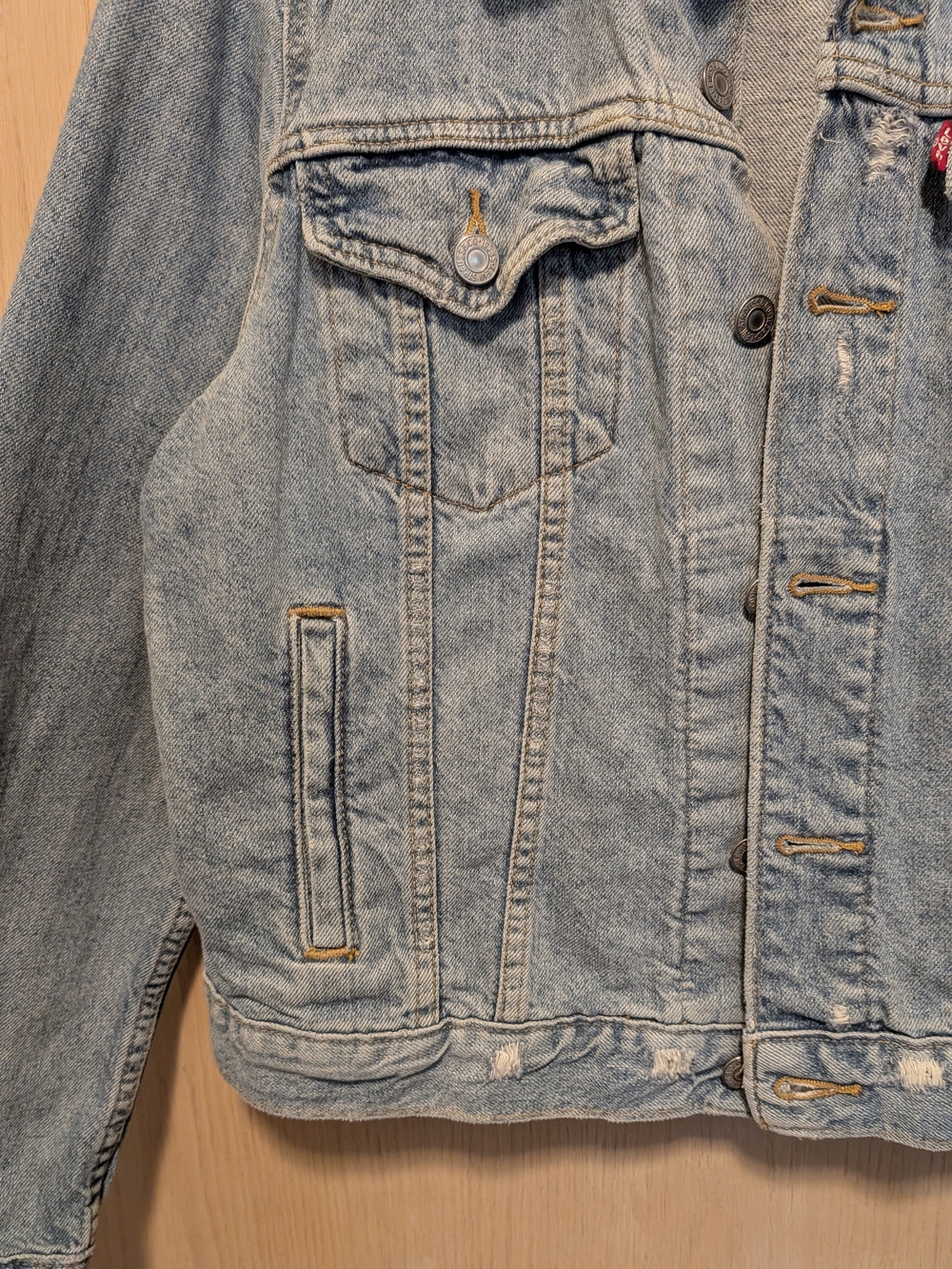 Levi's Women's L Classic Denim Jacket, Distressed - Picture 9 of 15